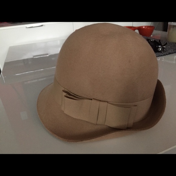 Beautiful wool hat - Picture 2 of 5